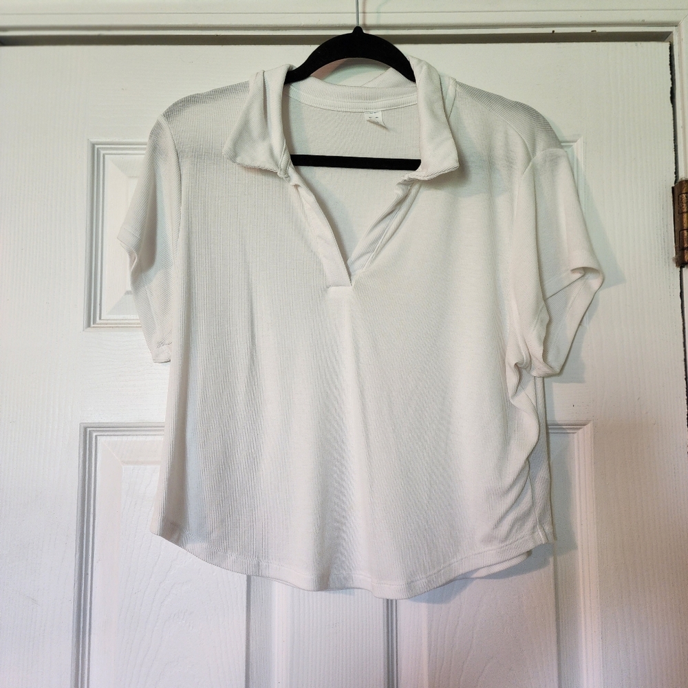 Old Navy Callored Short Sleeve Ultralite Cropped Top White XL
